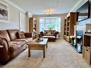 Lounge- click for photo gallery